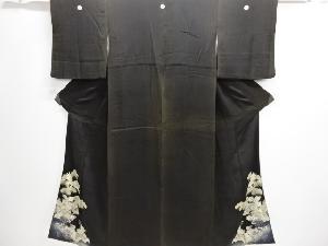 アンティーク　地紙・松鶴模様刺繍留袖（比翼付き）